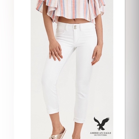 American Eagle Outfitters Denim - American Eagle, Size 6, Artist Crop Women’s Raw Hem, White